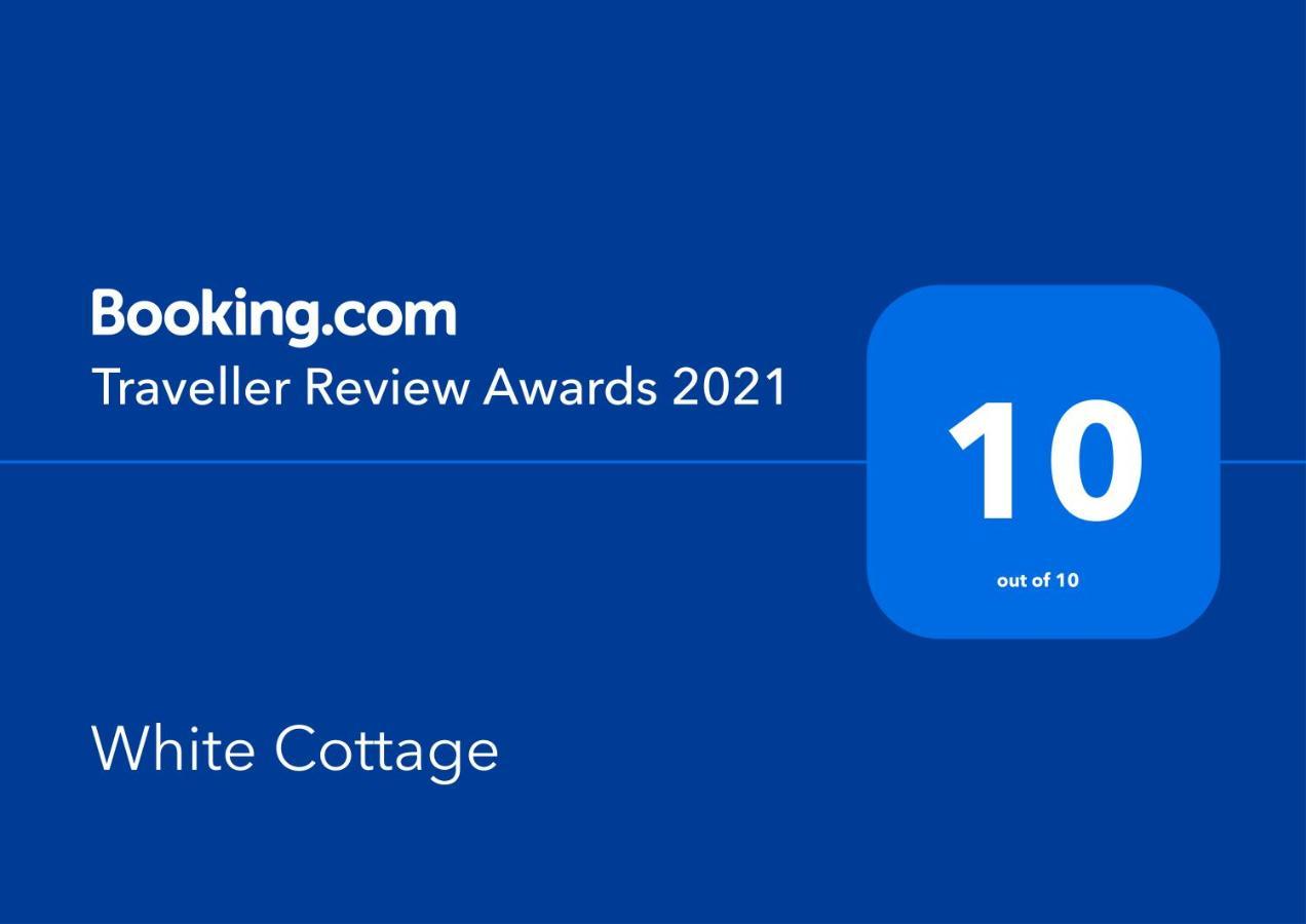 White Cottage Heritage House Čižići Eksteriør billede