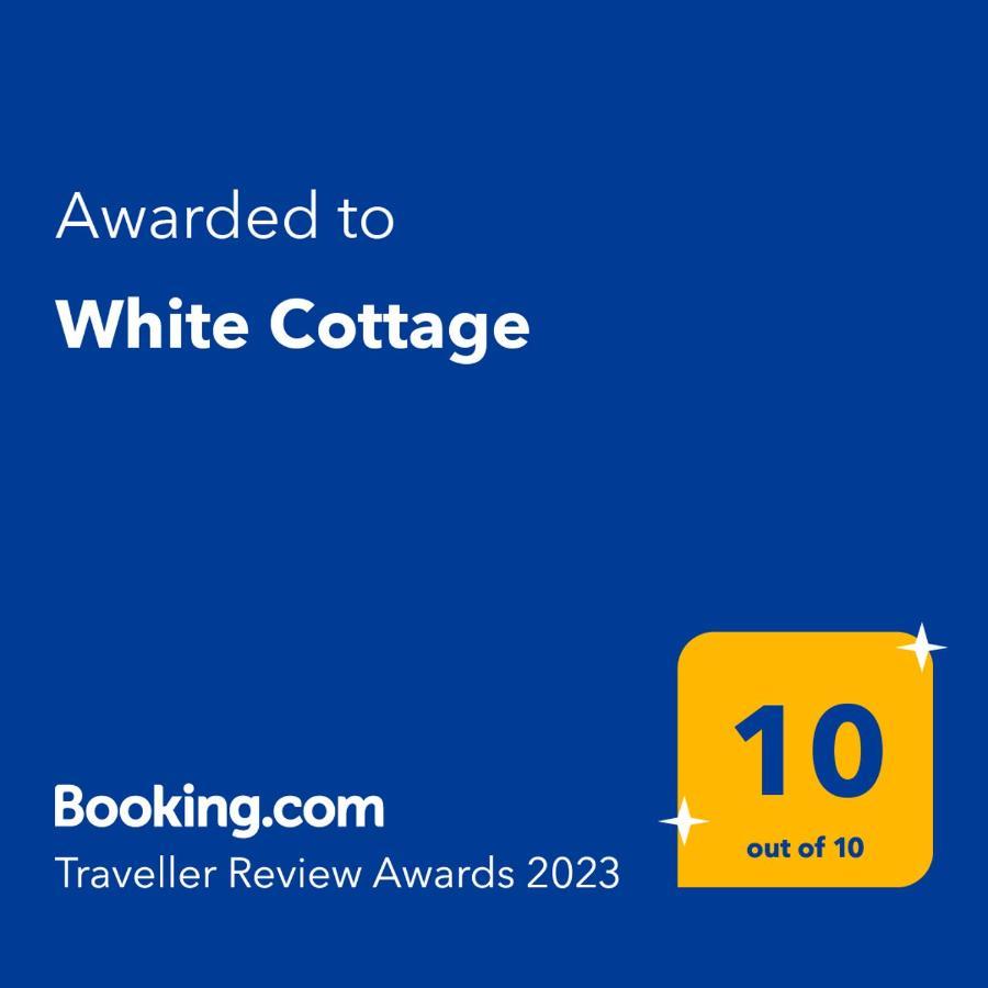 White Cottage Heritage House Čižići Eksteriør billede